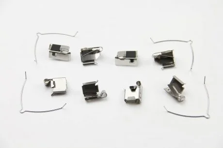 Монтажный к-кт тормозных колодок перед CAMRY/CARINA/COROLLA/RAV 4 91-01 AUTOFREN D42610A