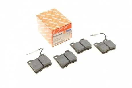 Гальмівні колодки AUTOTECHTEILE 1 004 200 (фото 1)