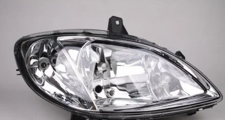 Фара правая Mercedes Benz Vito W639 AUTOTECHTEILE 100 8296 (фото 1)