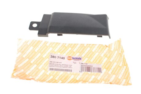 Накладка заднього бампера, ліва VW Crafter 06-16 AUTOTECHTEILE 380 7140 (фото 1)