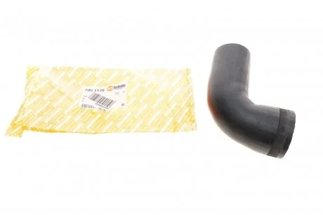 Патрубок интеркулера BMW E39 M57 98 - 03 AUTOTECHTEILE 700 1126