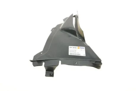 Подкрылок передний AUTOTECHTEILE 701 5193