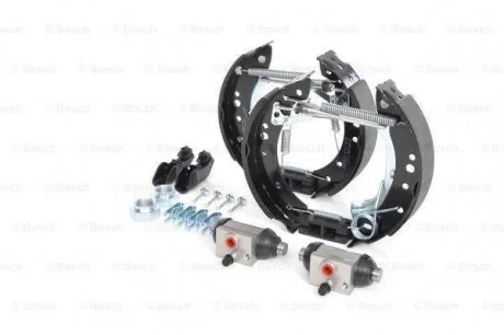 Комплект тормозных колодок BOSCH 0 204 114 613 (фото 1)