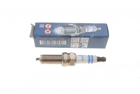 Свічка YR8MEW HYUNDAI/KIA i10/Accent/Picanto/Rio \'\'1,0-1,2 \'\'10>> - кратн. 10 шт BOSCH 0242129521
