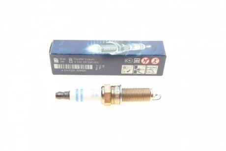 Свеча зажигания YR7SII33U IRIDIUM (KIA OPTIMA 2.0 12-) BOSCH 0242135548