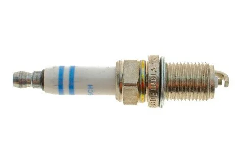 Свіча запалювання ULTRA X TITAN BOSCH 0 242 229 724