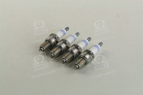 Свічка запалювання WR6DCE 0.7 NICKEL (LADA, FIAT) (4 шт.) BOSCH 0242240849 (фото 1)