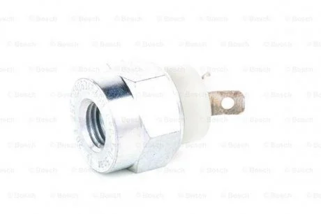 Фото датчик тиску оливи BOSCH 0986346409 Датчик тиску оливи BOSCH 0986346409