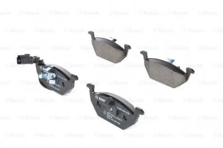Тормозные колодки перед. AUDI A2/3; VW Golf IV, V; SKODA; SEAT (с датч.) BOSCH 0986494525 (фото 1)