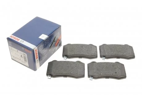 Тормозные колодки дисковые CHRYSLER 300C "R\'\'04-10 BOSCH 0986494708