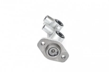 FORD Главный тормозной цилиндр Transit 100 2.5D,TD 91- 23.81 BOSCH F026003136