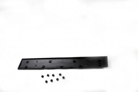 Молдинг сдвижной двери Berlingo/Partner 97-02 BSG BSG 70-924-003