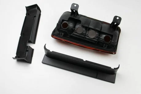 Фонарь задний Caddy 04-10 Л. BSG BSG 90-805-012