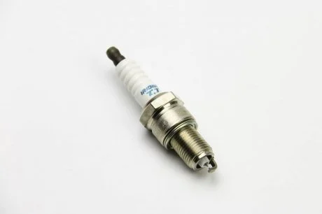 Свеча зажигания IRIDIUM TT (4-х. местн. уп.) DENSO IW20TT (фото 1)