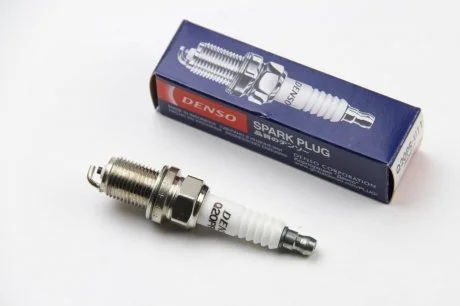 Свеча зажигания Ford/Nissan/Honda/ DENSO Q20PRU11