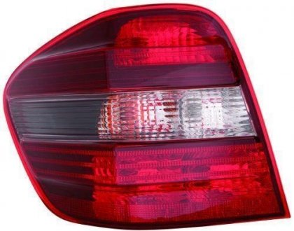 Фонарь задний комбинированный в сборе DEPO 4401946RUQ2