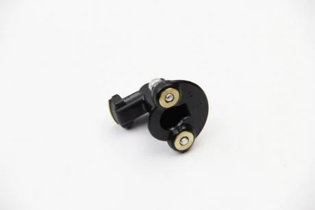 Бегунок Opel 1,8/2,0 87- (BOSCH) к крышке 1 306 240/257 FACET 3.7703RS