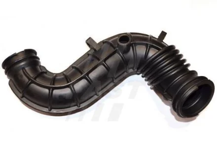 Патрубок интеркулера Ford Transit (06-) 2.2d FAST FT61818