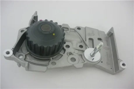 Насос водяной Renault Logan 1.6 14-/07-/ Kangoo 1.6 08- GMB GWR16A
