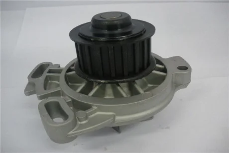 Насос водяний VW Crafter 30-50 06-/LT 28-35 90- 2.4D/2.5D GMB GWVW06A (фото 1)