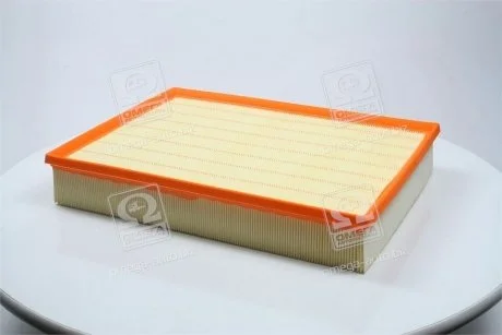 Фильтр воздуха DB Sprinter 06-/VW Crafter 06- HENGST FILTER E821L