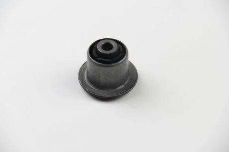 Сайлентблок перед. рычага VW PASSAT 81-88; AUDI 80 +г/у LEMFORDER 10126 03