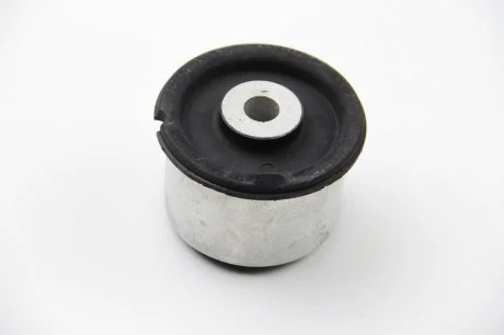 Сайлентблок важеля передн,мост л/п знизу ззаду AUDI Q7: VW TOUAREG 02- LEMFORDER 35034 01 (фото 1)