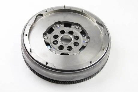 Маховик C4/C5 II/307/407/607 2.0HDI 04- (240mm) LuK 415 0225 10