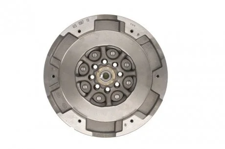 Маховик LuK 415 0567 10