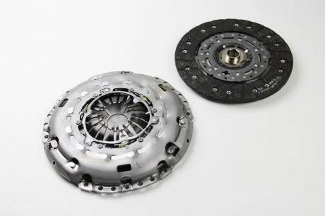 Комплект сцепления Caddy III/IV/Passat/Golf VI/VII/Octavia II/III/Superb II 2.0TDI 04- (240mm) LuK 624 3553 09