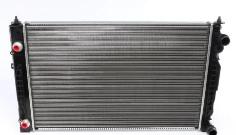 Радиатор 412 mm AUDI A4 / A6 /SKODA Superb (3U4) / VW Passat MAHLE / KNECHT CR132000S