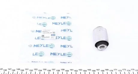 Сайлентблок рычага MEYLE 3003332102