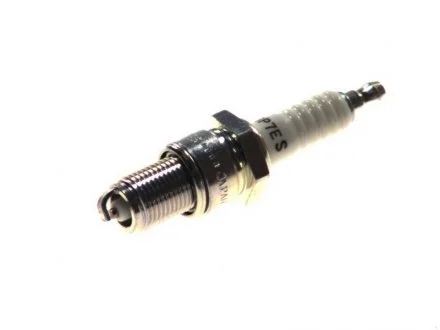 Свічка запалювання BP7ES DB/FIAT/VW/RENAULT/москвич 2137-2140-412-427 NGK 2412