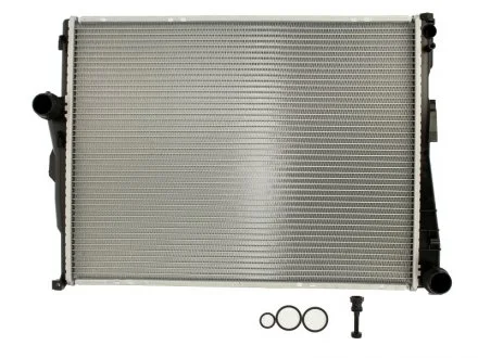 Радиатор охлаждения NISSENS 60784A