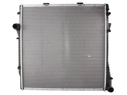 Радіатор охолодження BMW X5 E53 (00-) 3.0-4.8i NISSENS 60787A (фото 1)