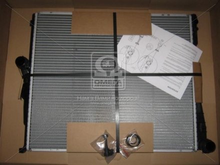 Радіатор охолодження BMW X3 E83 (04-) NISSENS 60803A (фото 1)