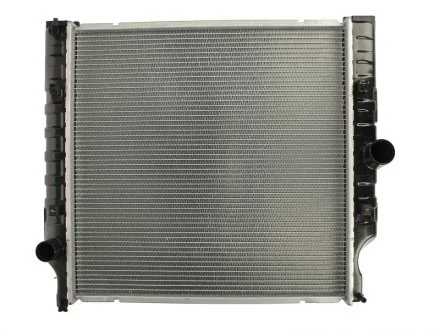 Радіатор, охолодження двигуна NISSENS 61026
