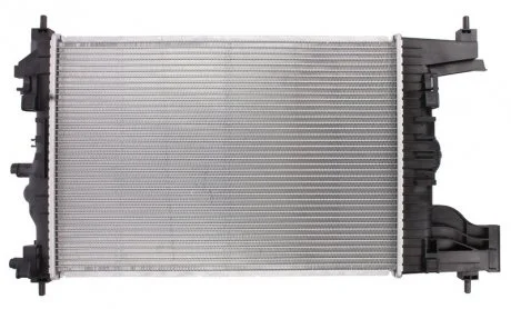 Радіатор охолодження NISSENS 616903