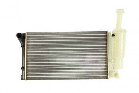 Радиатор охлаждения NISSENS 617852 (фото 1)