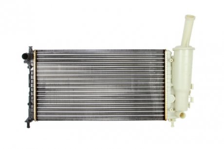 Радиатор охлаждения NISSENS 61881 (фото 1)