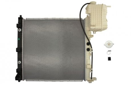 Радиатор охлаждения MERCEDES VITO I W638 (96-) NISSENS 62561A