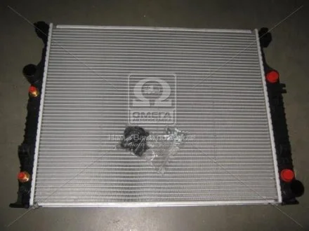 Радіатор охолодження MERCEDES GL, ML-CLASS W 164 (06-) NISSENS 62576A