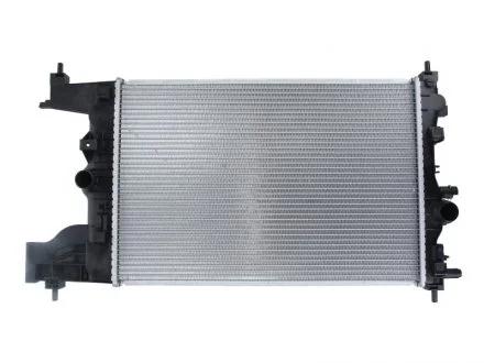 Радіатор CT/GMC CRUZE(09-)1.6 i 16V(+)[OE 13267650] NISSENS 630727 (фото 1)