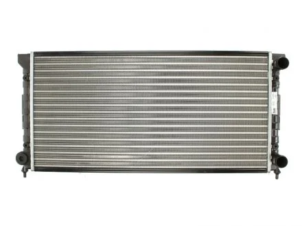 Радиатор охлаждения VW PASSAT B3 (88-) NISSENS 651611