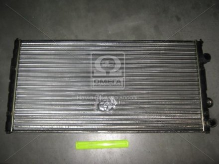 Радіатор охолодження VW PASSAT B4 (93-) 1.6-2.9i NISSENS 65252 (фото 1)