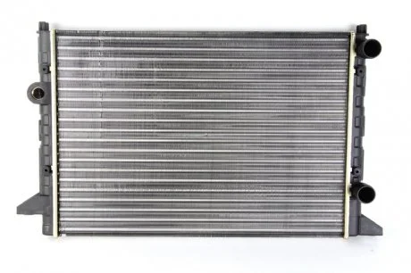 Радиатор VW PASSAT(93-)1.6 i(+)[OE 3A0.121.253 AA] NISSENS 65253