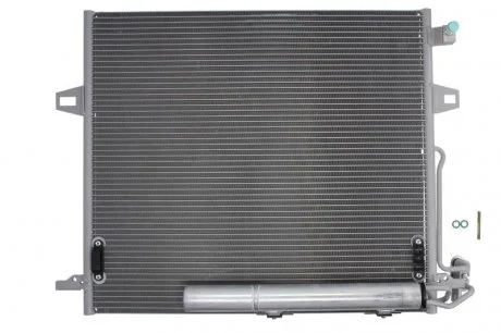 Конденсер кондиционера NISSENS 940066