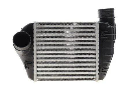 Интеркулер Audi A6 C6 2.0 Tdi 04-11 NRF 30015