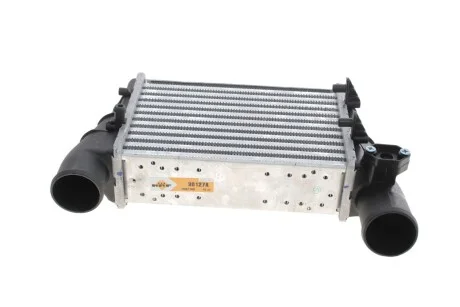 Интеркулер VW Passat, Audi A4/A6 1.8T/1.9TDi 95-01 NRF 30127A
