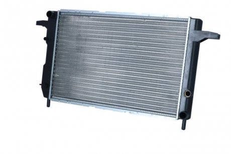 Радиатор охлаждения двигателя (выр-во Nissens) NRF 50111